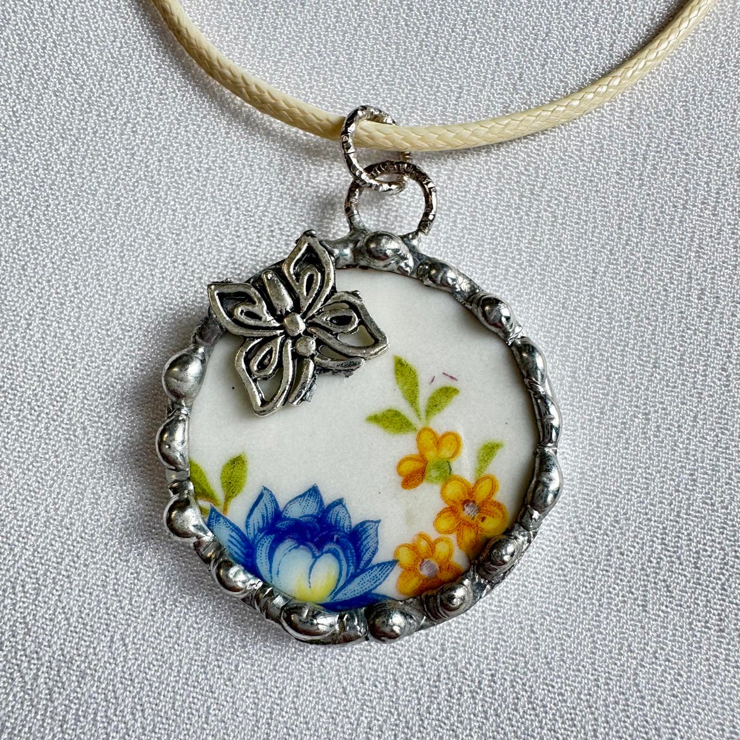 Vintage China Jewelry Set – Pendant & Earrings – Handmade Gift featuring a floral design with a silver butterfly accent on a pendant.